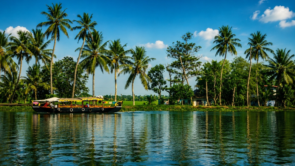 Kerala Backwaters and Beaches